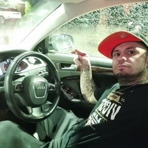 Meet your Posher, Wesley